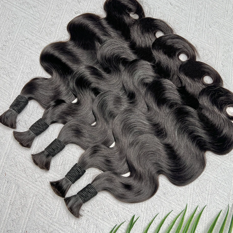 Massa dibujada dobro do cabelo humano da onda do corpo para trançar nenhuma extensão do cabelo da trama # Cabelo cru não processado das tranças do Virgin da cor natural 1B
