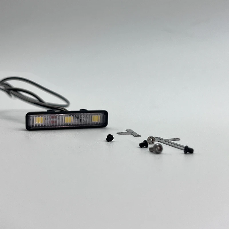 Rectangular 3V Roof LED Lights Spotlight Lamp CFD-C30 for 1/14 Tamiya RC SCANIAA 770S Volvoo BENZZ 1/10 Crawler Truck Toy Part