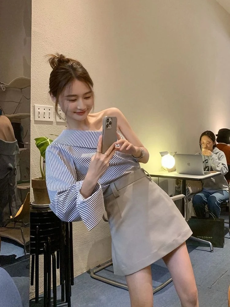 New Fashion Sexy One Shoulder French Blouse Elegant Constrast Color Striped Summer Women Shirts Elegant Office Lady Clothes