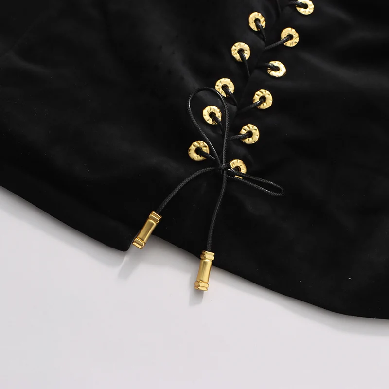 CHICEVER معطف أسود عتيق بأشرطة مرقعة للنساء مع طية صدر السترة وأكمام طويلة وأزرار مقسمة سترة مخملية موضة نسائية جديدة