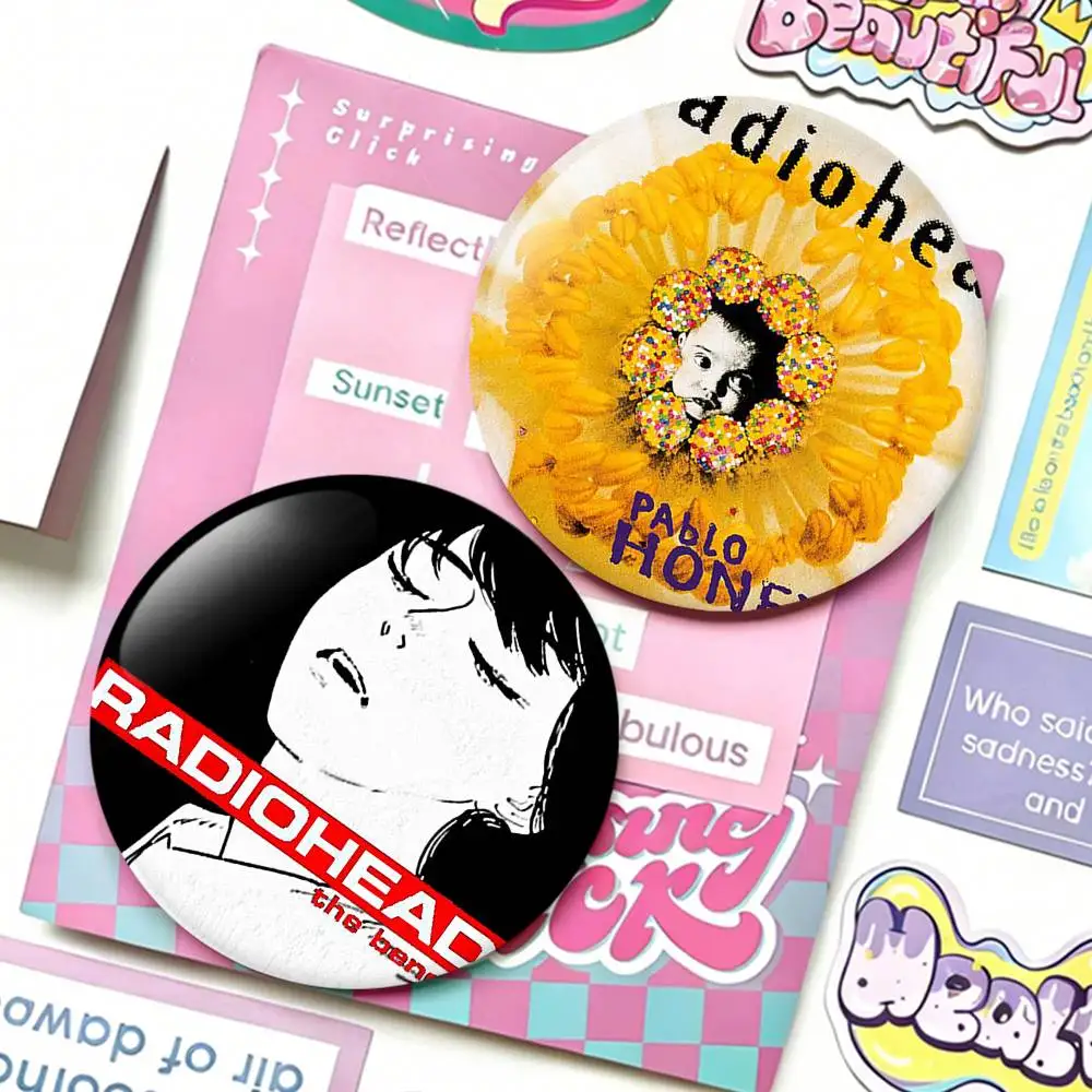 

Cool R-Radiohead Band Badges 25 32 44 58 75 mm Round Fans Collect Friends Gifts Brooch Souvenir