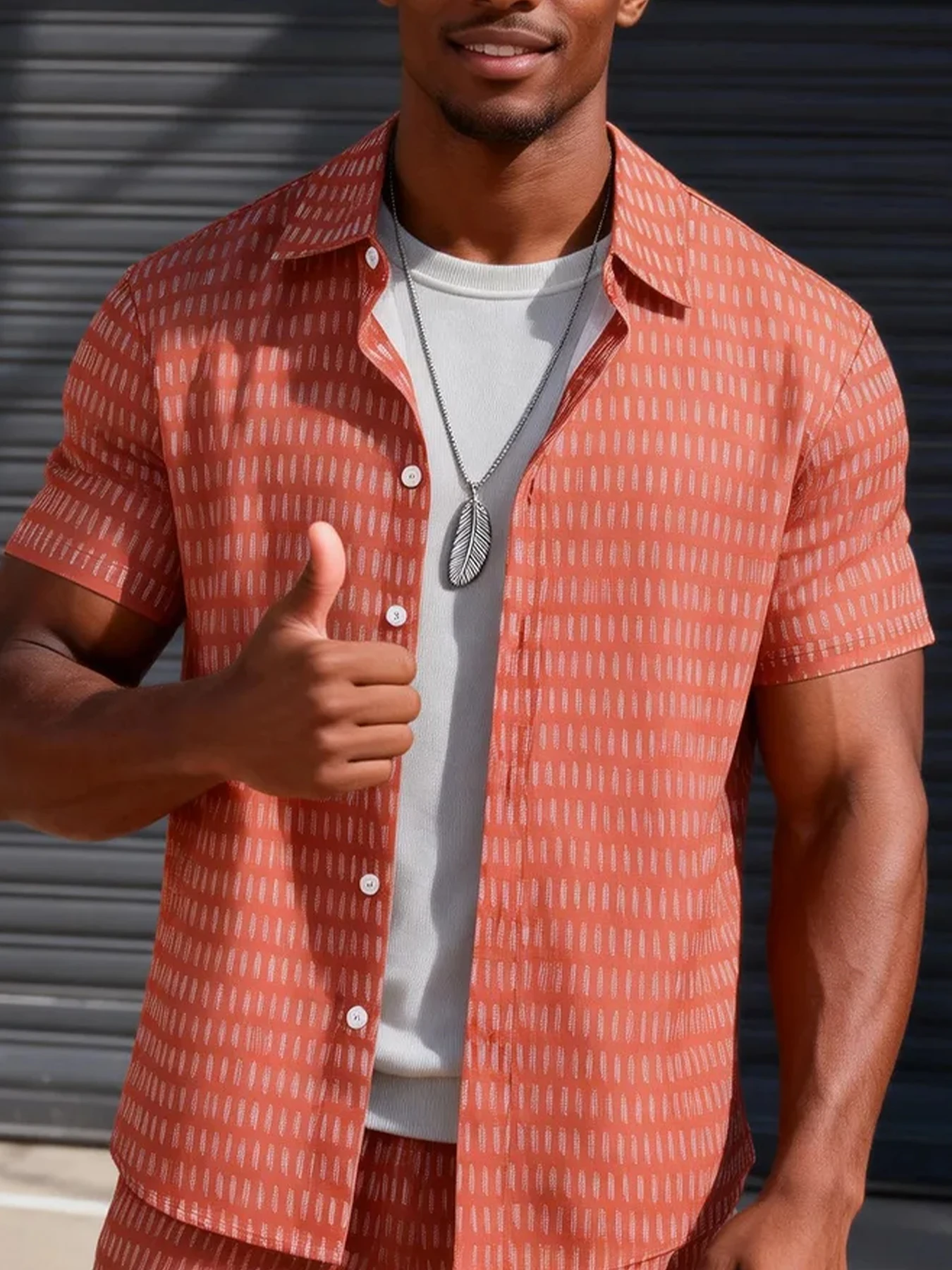 Men's Brick Red Short-Sleeved Collared Shirt with Full Print and Fine Lines, Loose Casual Top, Summer Vacation Style Full Print Open-Front Shirt
