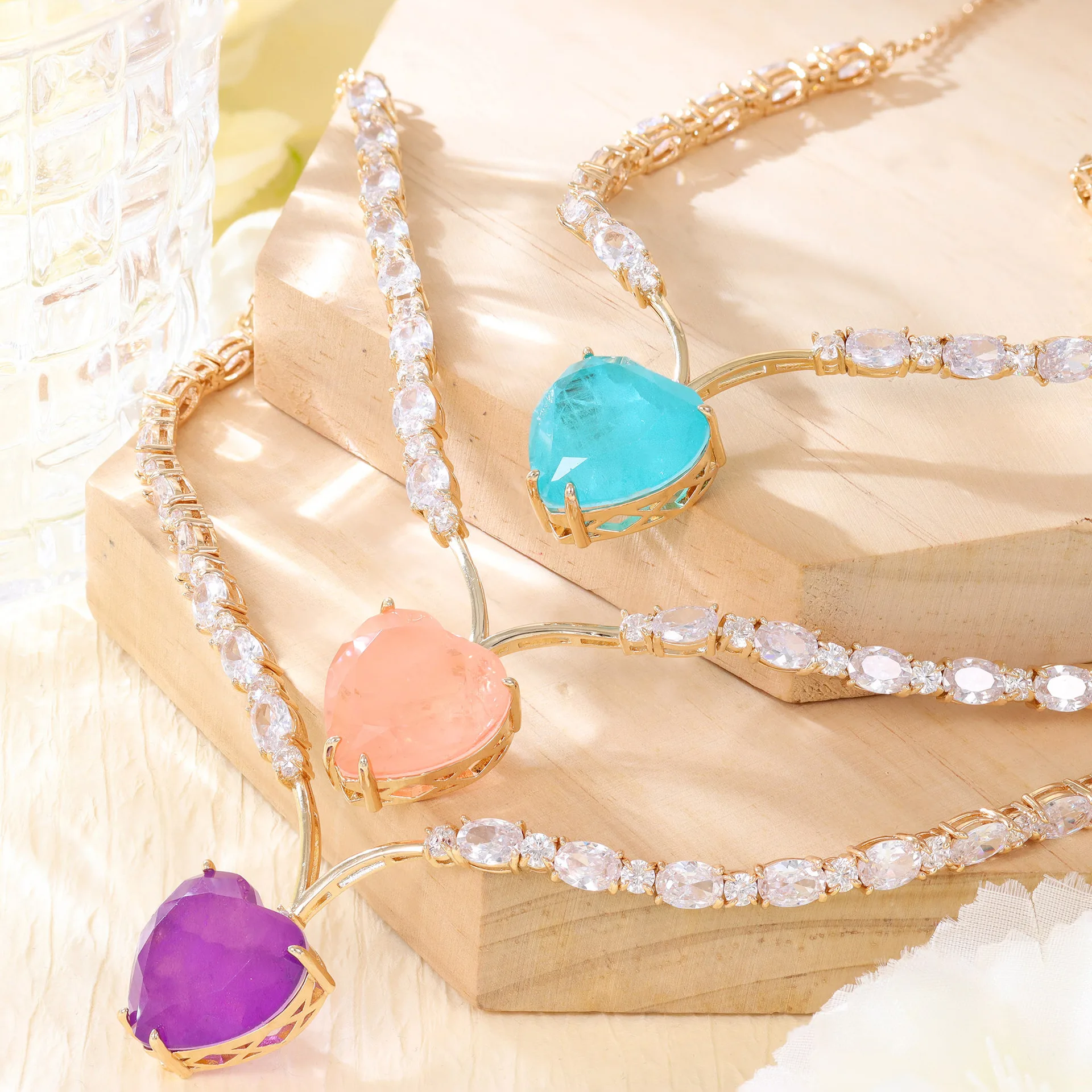 

Большие ожерелья из турмалина, голубого и фиолетового морганита в форме сердца, женские позолоченные ожерелья, новый тренд 2024