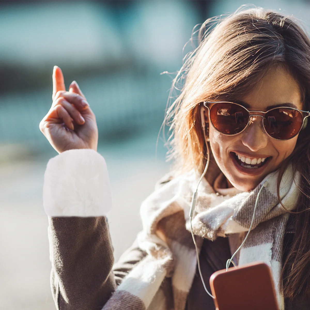 

1Pair Warm Furry Wrist Cuffs Winter Arm Warmers Thick Soft Hair-Like Sleeve for Outdoor Wind Protection Fashion Accessory