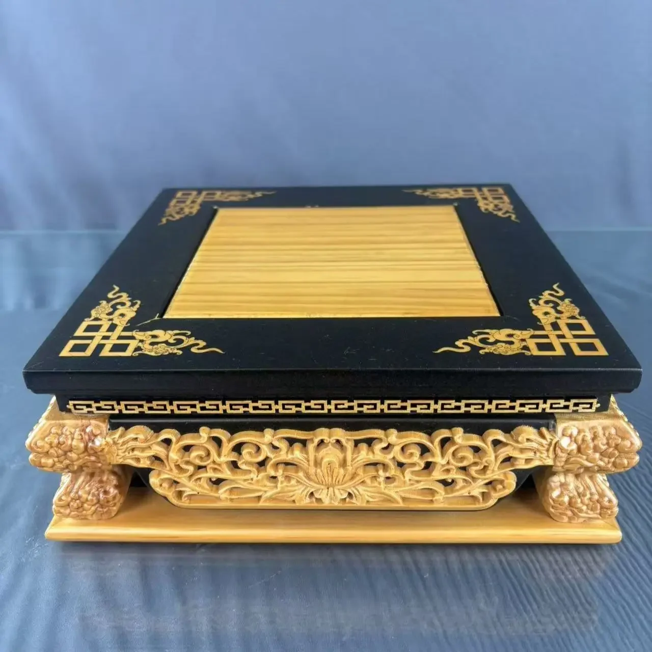 Wood carving base, several tables, statue pedestals, four-corner Buddha statues raised to offer thrones