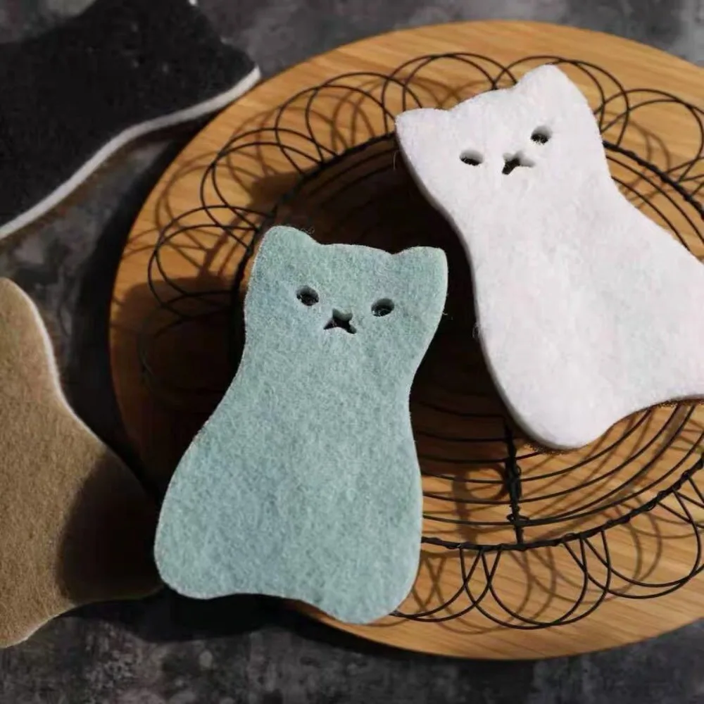 4Pcs 3 Layer Sponge Kitchen Scrub Sponges Non-Scratch Heavy Duty Sponge Dish Scrubber Multi-Use Cat Shape Dishwashing Sponge