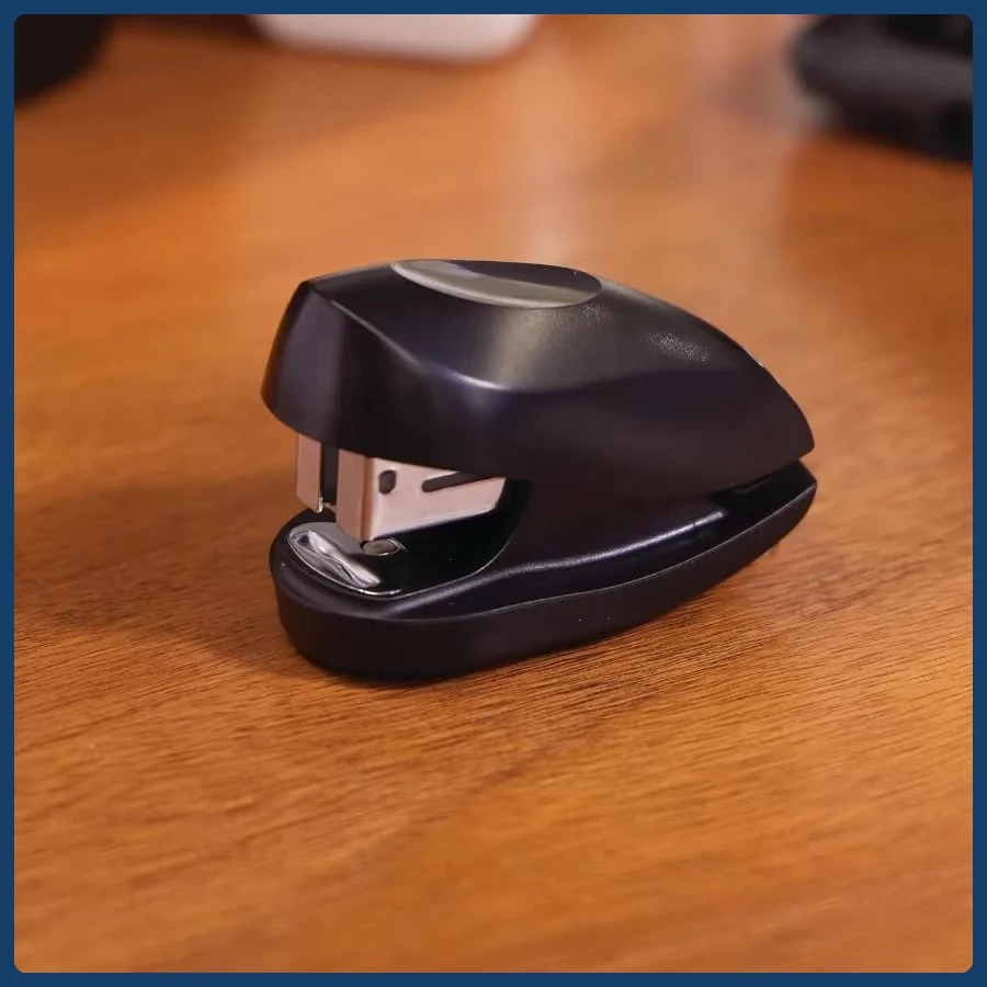 Juego de grapadora definitiva: capacidad de 12 hojas, mini grapadora a prueba de atascos con removedor. 1000 grapas para estudiantes, manualidades