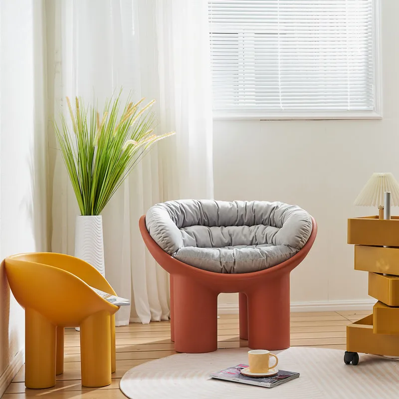 Elephant leg chairs in the reception area of the Nordic living room, Instagram popular homestay single person lazy sofa chairs,