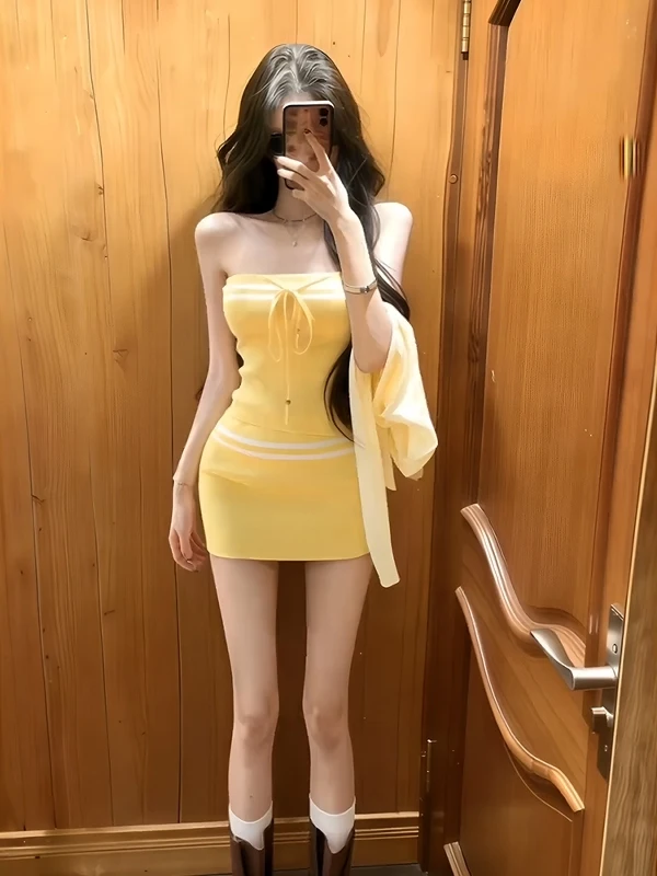 

Spicy Stripe Tie-Detail Crop Top And Skirt Set Women's Fashion Summer 2026 Slimming Fit Bandeau Vest And Skirt Ensemble