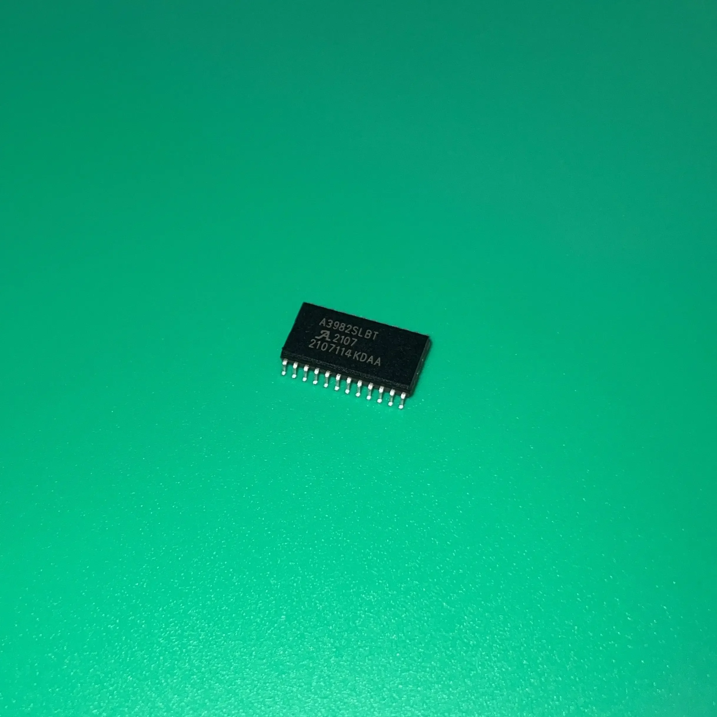 

5 шт./лот A3982SLBTR-T SOP24 A3982SLBT R-T A 3982 SLBTR-T IC MTR DRV БИПОЛЯРНЫЙ 3-5.5 В 24SOIC A3982SLBTRT A3982S LBT A3982SL BTRT