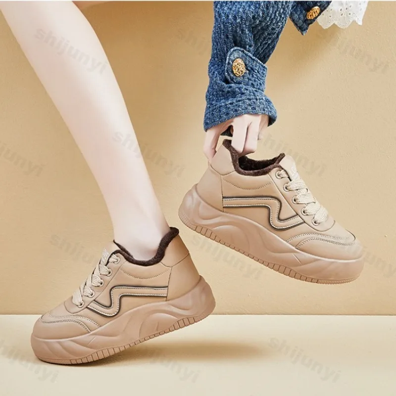 

Women's Warm Plush Platform Sneakers Winter Fashion Lace Up Thicken Warm Outdoor Womens Trainers Comfortable Casual Board Shoes