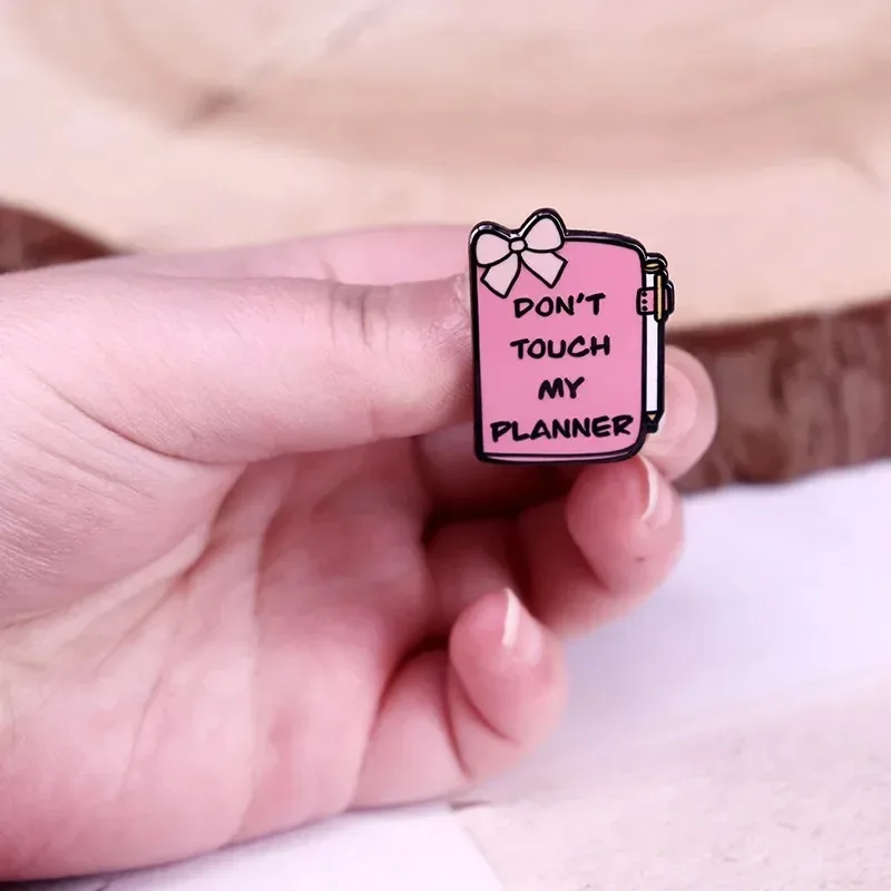 رائعة خليط النبات نمط دبابيس معدنية المينا بروك الإنجليزية الاقتباسات الفنون شارة التلبيب الرجال النساء هدايا مجوهرات الأزياء