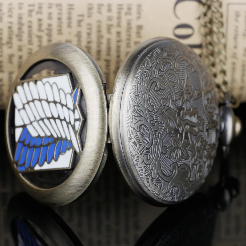 Anime attack on titan hollow Quartz Pocket Watch Popular Men's Necklace Pendant Women's Children's Jewelry Pendant Souvenir