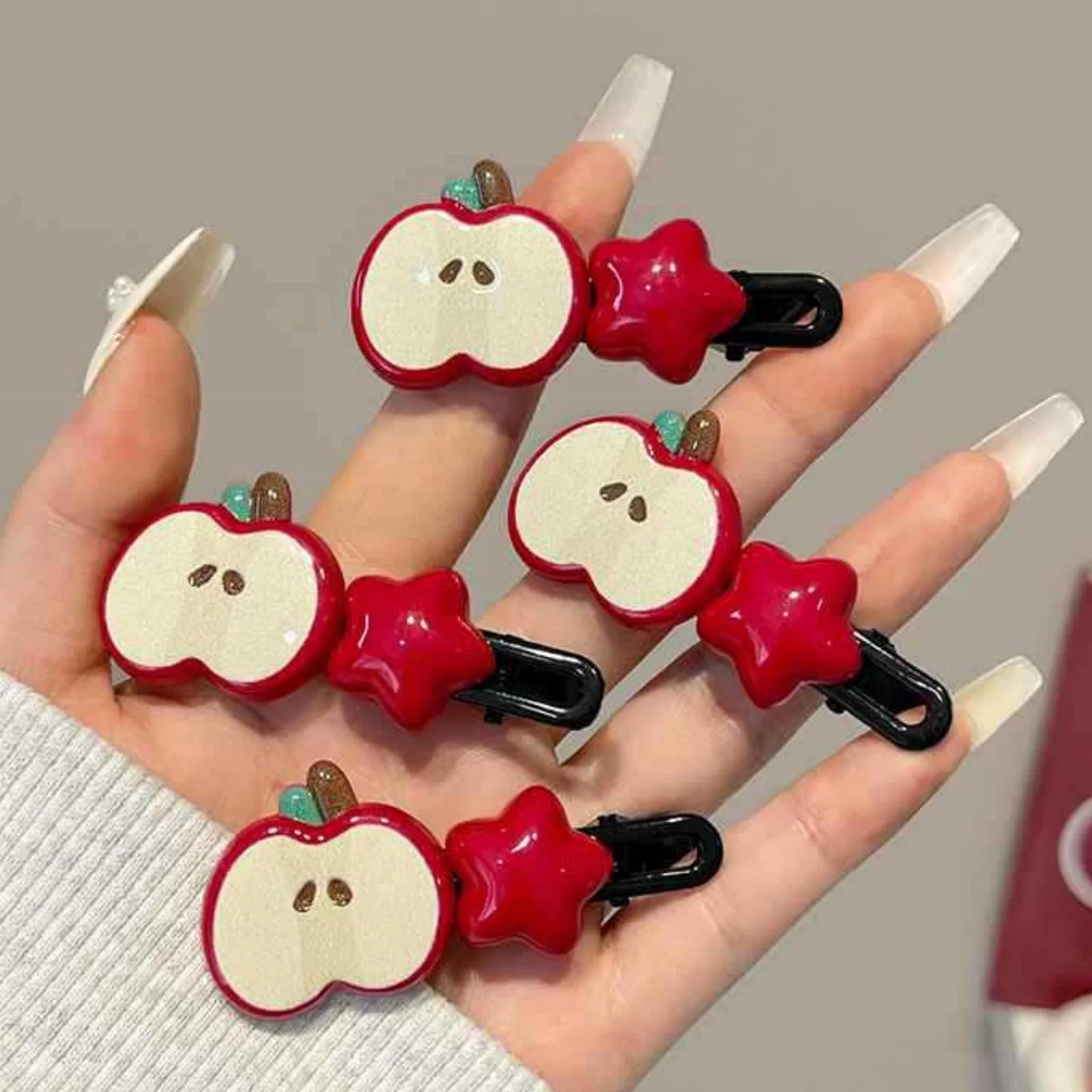مجموعة مشابك شعر مكونة من 4 قطع من أجهزة التفاح والنجوم، دبابيس شعر لطيفة على شكل فاكهة حمراء، إكسسوارات شعر رائعة للفتيات، ديكور شعر عصري ممتع