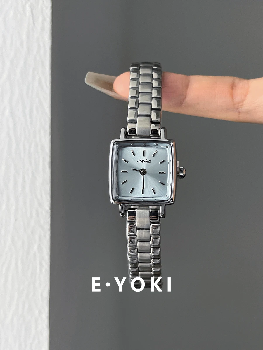 New Luxury Blue Square Dial Watch With Steel Chain StrapA High-End And Versatile Quartz Watch For Women. A Perfect Gift For Her.