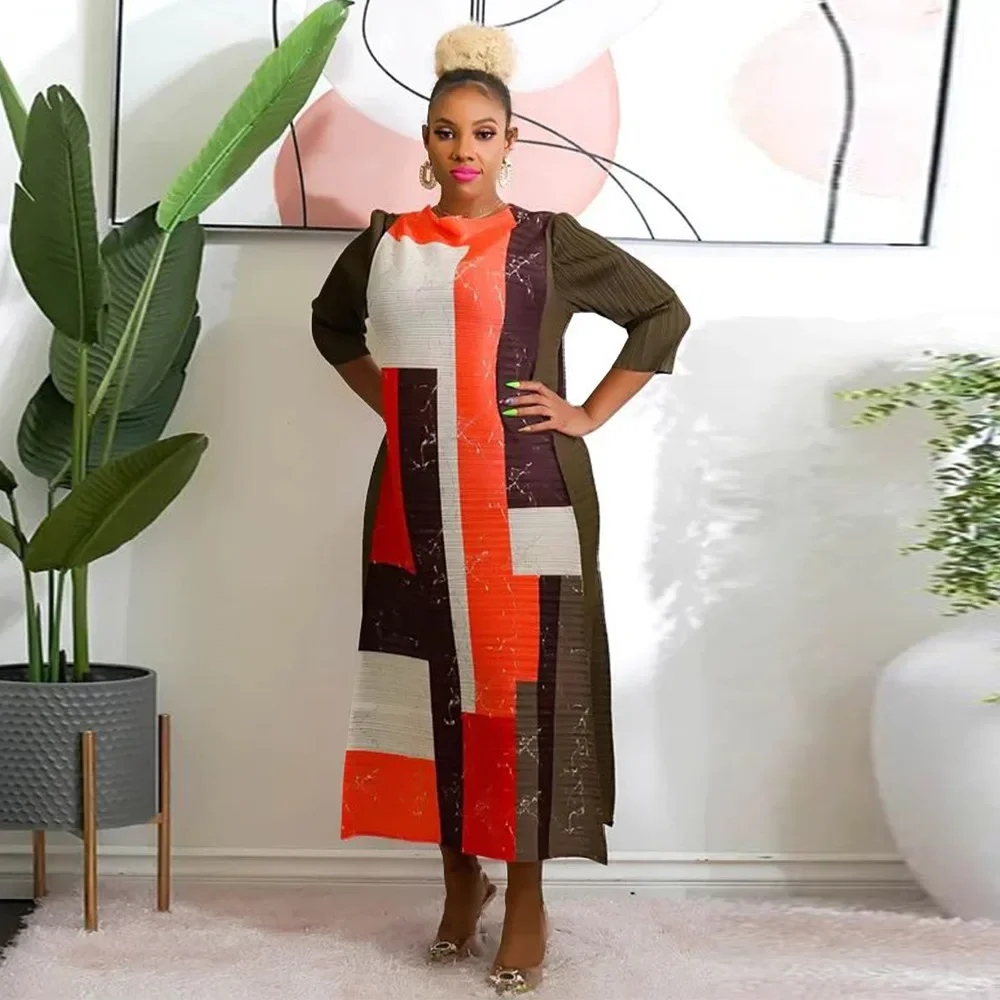 Gonna ampia altalena di fascia alta con temperamento primaverile a pieghe, spettacolo ampio, stampa a colori sottili, abito con maniche a sette minuti femminile