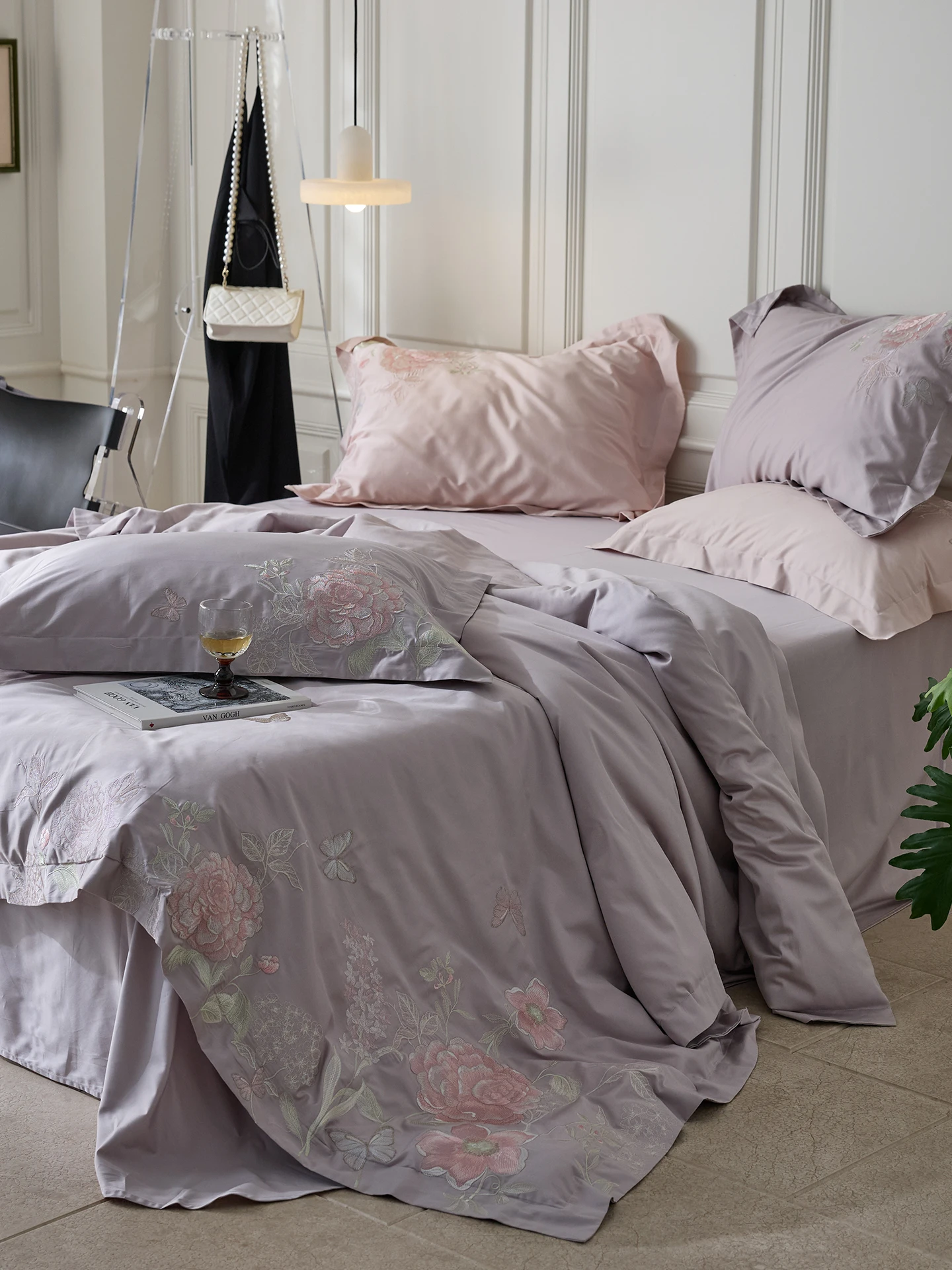 Luxury 100% Long Staple Cotton Embroidered Large Floral Bedding Set Pink Girl Heart Bed Sheet Cover Quilt Cover Four Piece Set