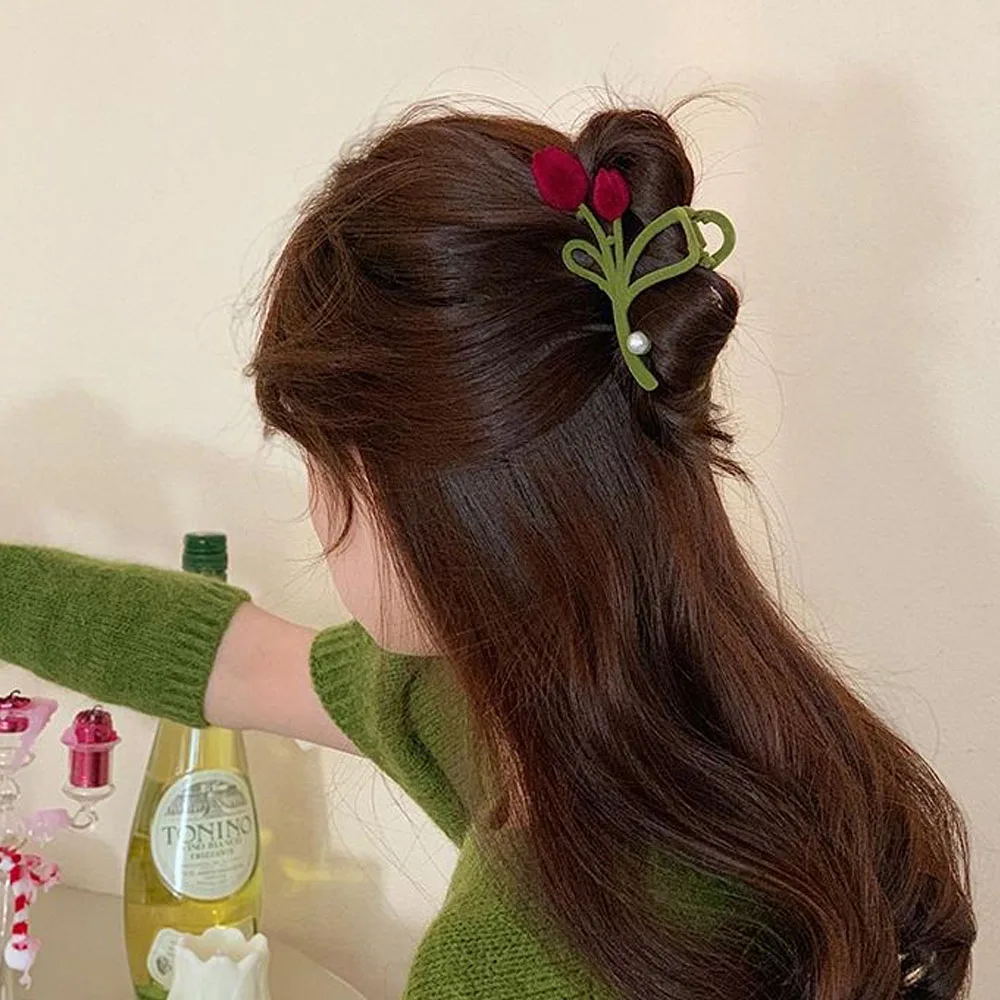 우아한 벨벳 튤립 꽃 진주 머리 발톱 와인 레드 축제 머리핀 여성을위한 유행 헤어 액세서리 새로운 2025