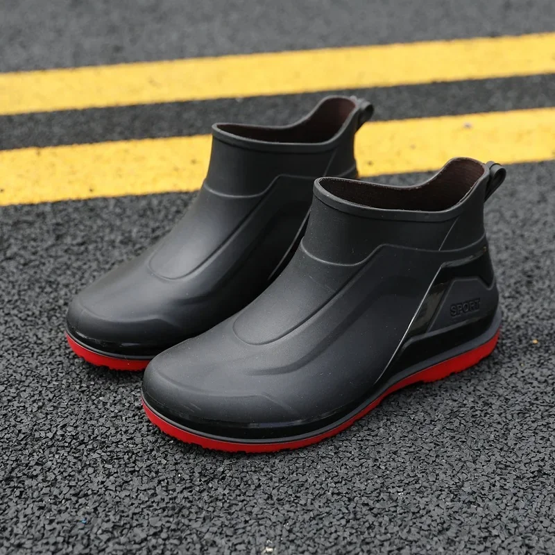 Fashionable Men's Rain Shoes New Short Barrel Anti-slip Mid Barrel Rain Boots Cropped Fleece-lined Kitchen Work Outdoor Shoes