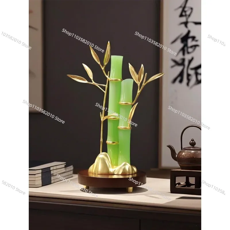 Rich bamboo ornaments, antique housewarming gifts in the entrance