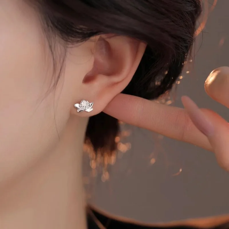 Vintage Lotus Earrings for Girls Simple Plant Korean Stud Earrings for Ladies Birthday Piercing 925 Sterling Silver Jewelry