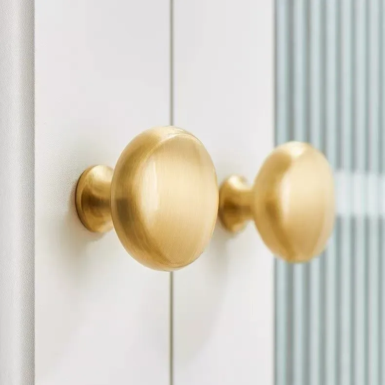 Massiver Messing-Schranktürgriff Goldener Schubladengriff Einloch-Knopf Möbelbeschlag Zubehör Reiner Kupfer-Küchentürgriff – Detail 3