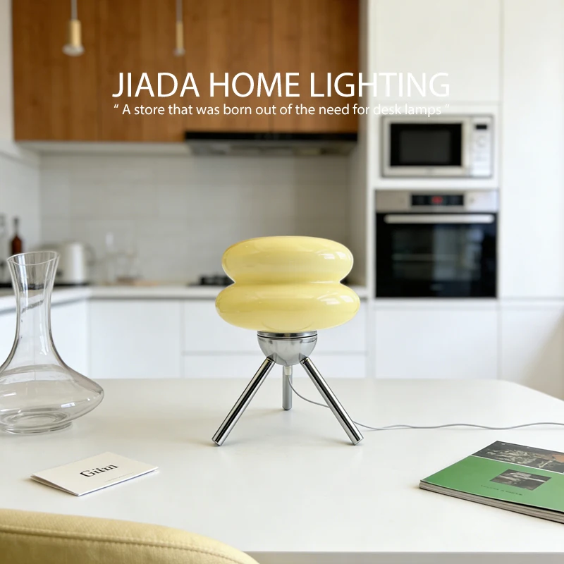 

Стеклянная лампа в кремовом стиле, Гамбургская настольная лампа, лампа для защиты глаз, средневековая настольная лампа, беспроводное затемнение, зарядная атмосфера, ночная lig