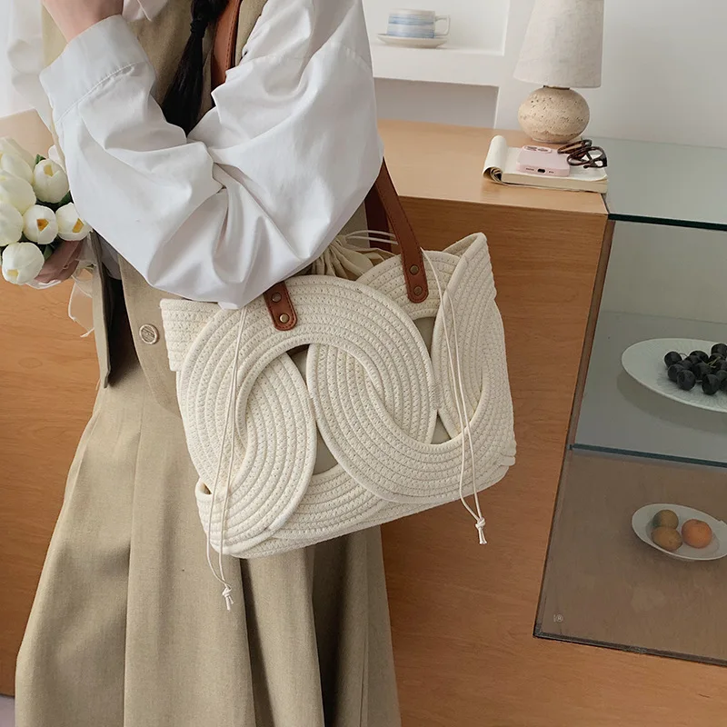 

Niche creative woven bag for women new style,personalized hollowed-out ring,hand-woven single shoulder bag,casual travel tote