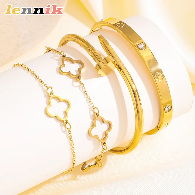 LENNIK Hollow Four-Leaf Clover Bracelet, Chain Lucky Clover Design, Elegant Versatile, Enhance Texture for Casual/Vacation