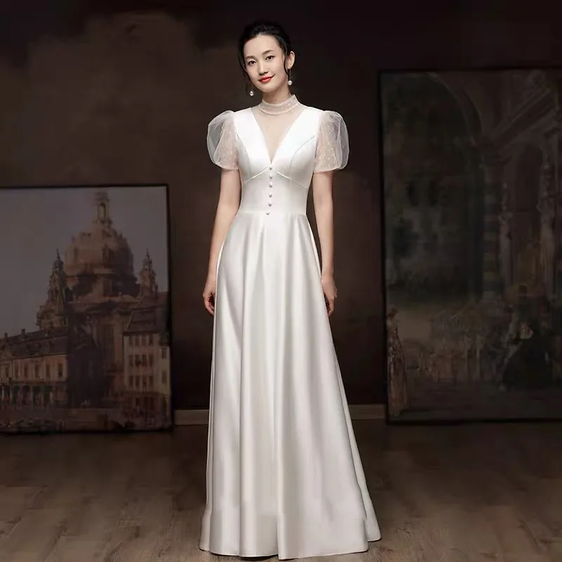 ภาพลวงตาลึก V คอผู้หญิงชุดแต่งงานชุดเจ้าสาวใหม่แขนสั้น Elegant A-Line ซาติน Vestidos ที่กําหนดเอง