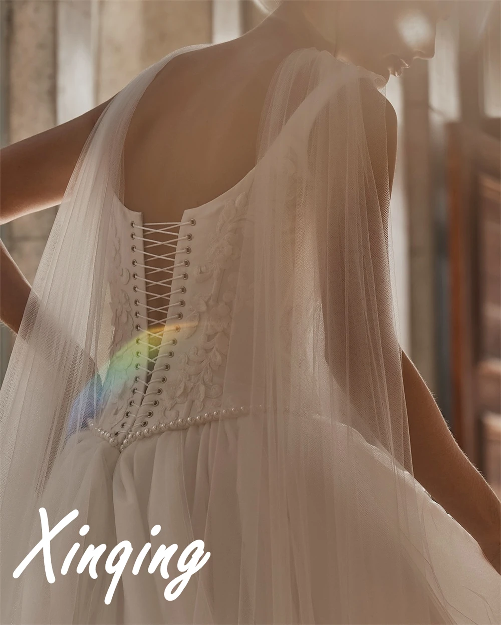 맞춤형 패션 튤 웨딩드레스 몽환적인 스트랩리스 플라워 고급 웨딩드레스 2025 신부 드레스 웨딩 게스트