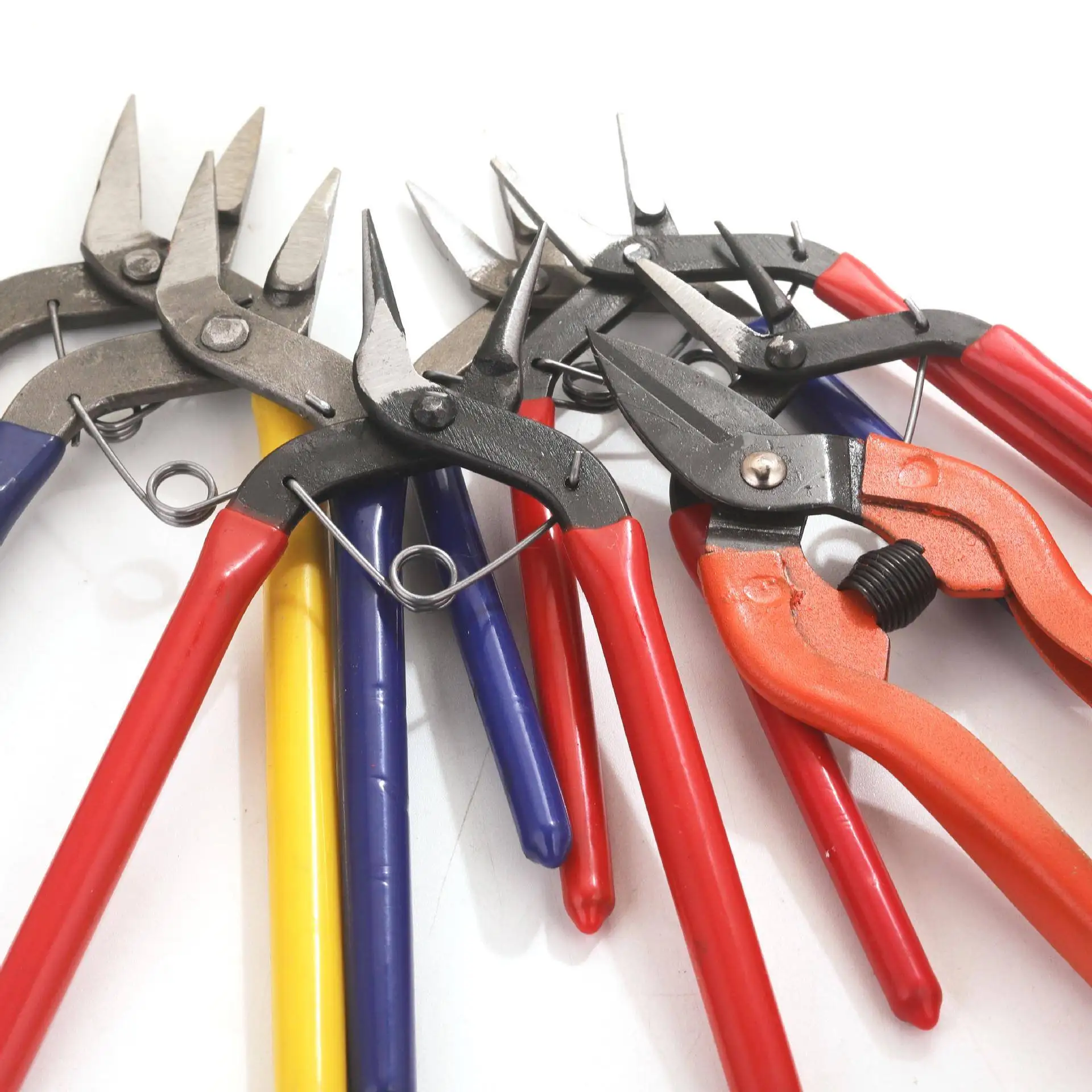 Small Toothed Sharp Nose Pliers Bendable Jaw 6 Inch Handheld Tools for Bending And Forming Metal Materials Hardware Tools