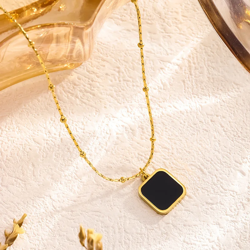 

Elegant Black Drip Oil Square Pendant Necklace For Women Lady Retro French Geometric Natural Stone Necklace Casual Party Jewelry