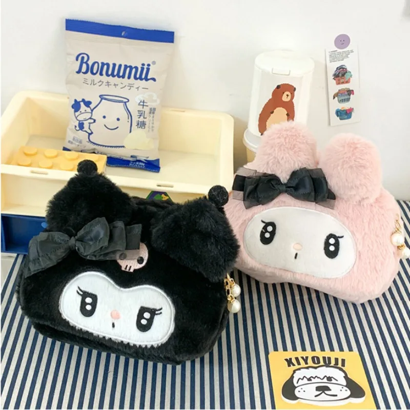 Borsa per cosmetici Sanrio Kuromi Melody Cartoon Peluche ricamato Borsa per riporre articoli da toeletta per trucco di grande capacità Borsa per il lavaggio delle donne