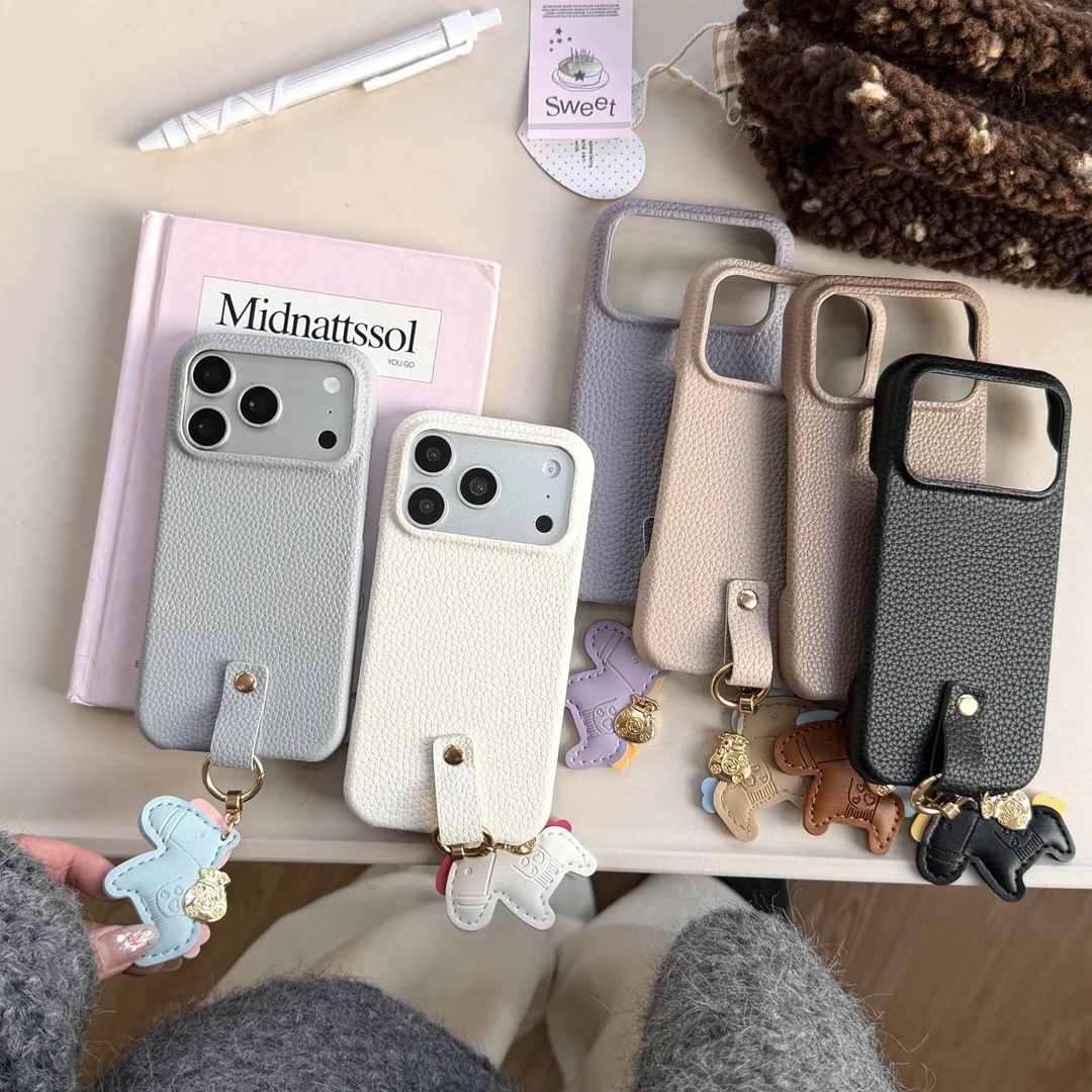 

Fashion Cute Pony Pendant Leather Phone Case for iPhone 11/12/13/14/15/16/17 Air/17 Pro Max Plus - Shockproof Stylish Cover