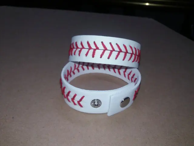 New Arrival American Major League Baseball Baseball Woven Leather Bracelet Non slip softball baseball seam bracelets