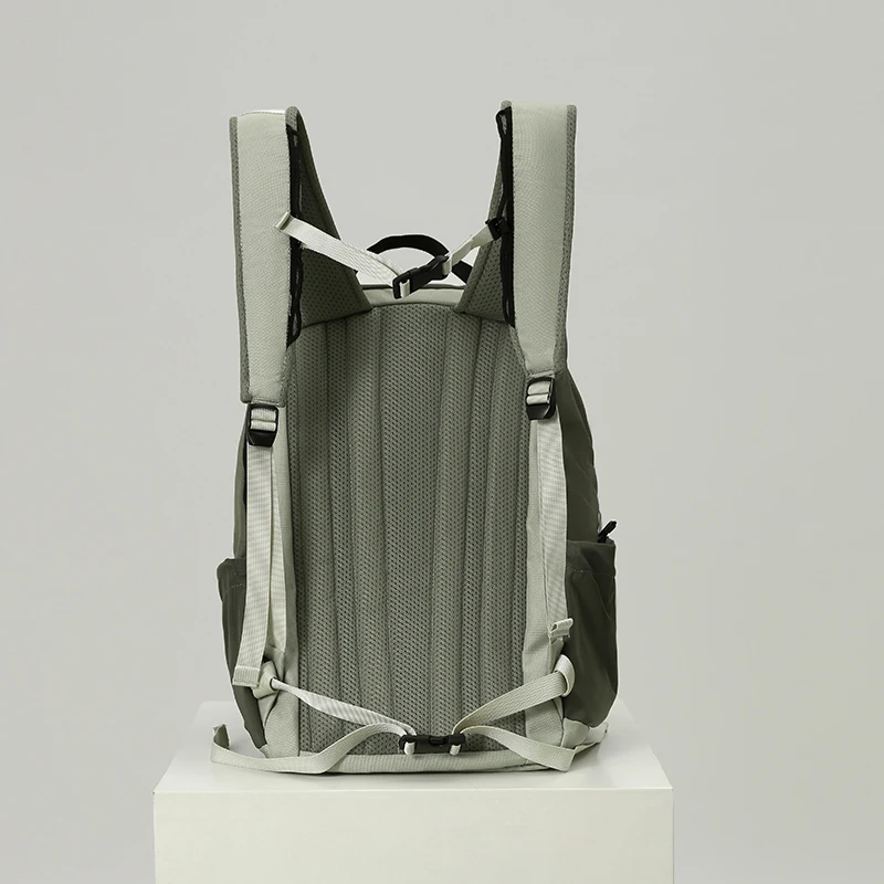 High-End Ergonomic Unisex Hiking Commuting Dual-Shoulder Backpack Stylish British Style Pure Color Nylon Daily Use Backpack