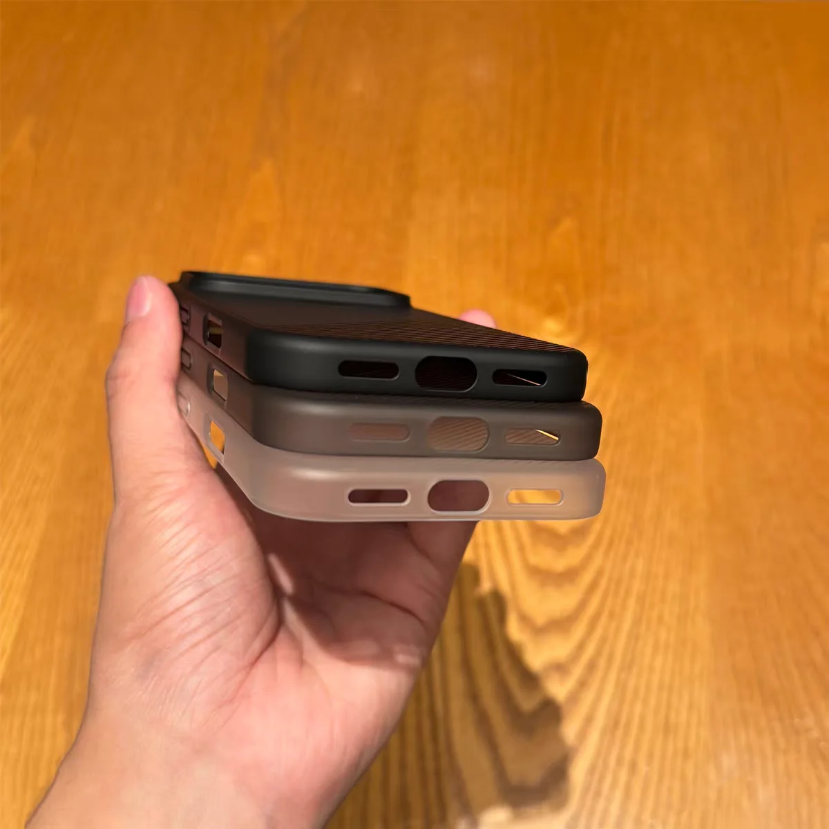 Luxuriöse matte, ultradünne Hülle mit geometrischer Textur für iPhone 17, 16, 15, 14 Pro Max, 17 Air – stoßfeste, durchscheinende Panzerhülle für Herren – Detail 16