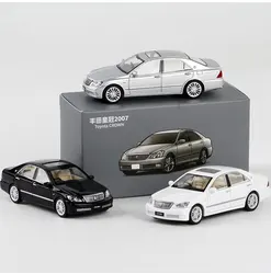 JKM 1/64 Toyota Crown 12th Generation Sedan Diecast Automotive Model Ornaments Cas Toys Gift Decorations