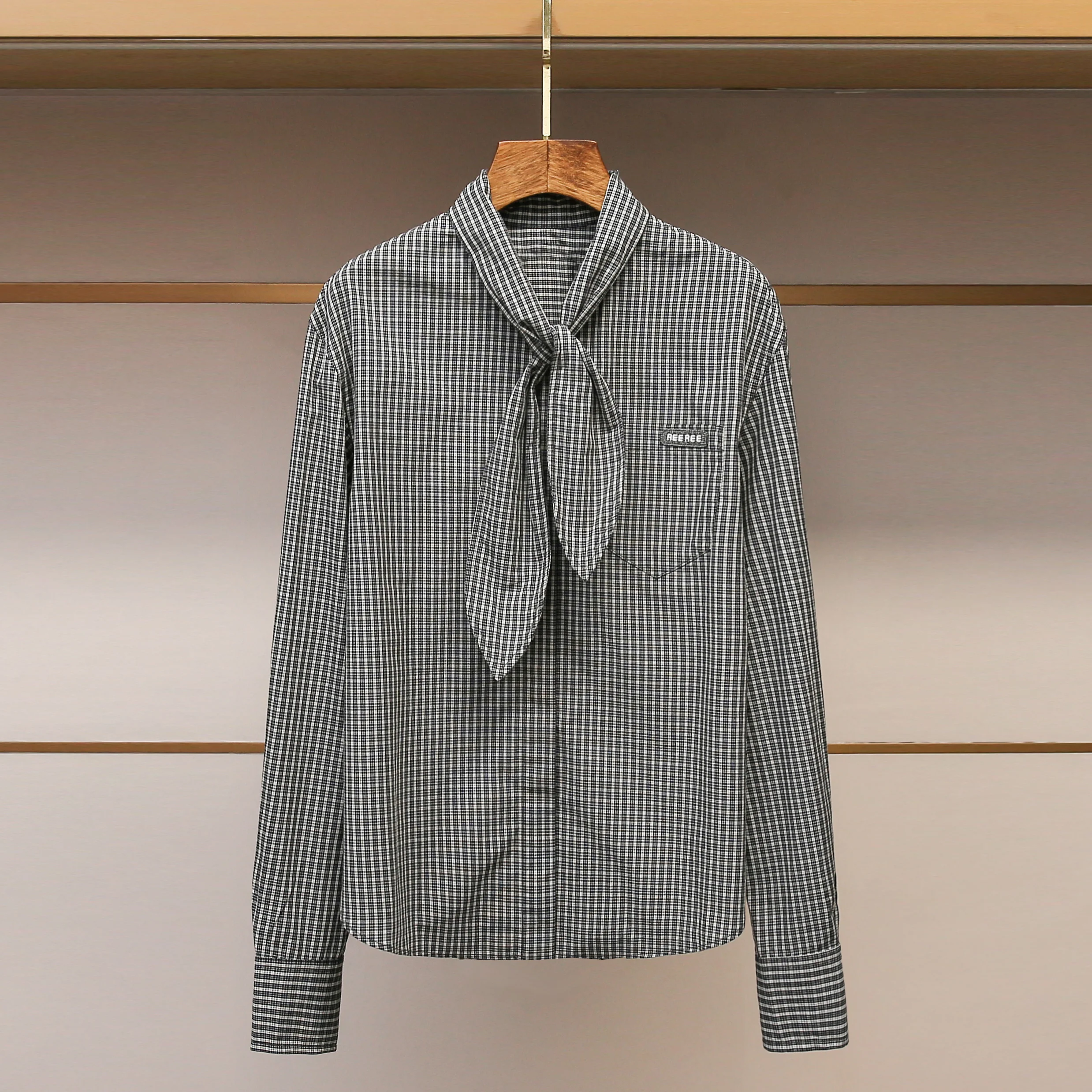 

Элитная женская рубашка в клетку с длинным рукавом и воротником-стойкой, дизайн с цветовыми блоками, в университетском стиле, из хлопка, впитывающая пот, для осени и зимы.