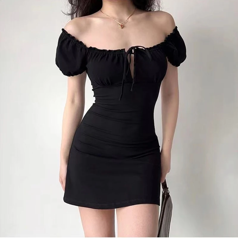 Letnia seksowna mini sukienka damska z krótkim rękawem i koronką z odkrytymi plecami Bodycon Black Dress Party Eleganckie sukienki A-LINE