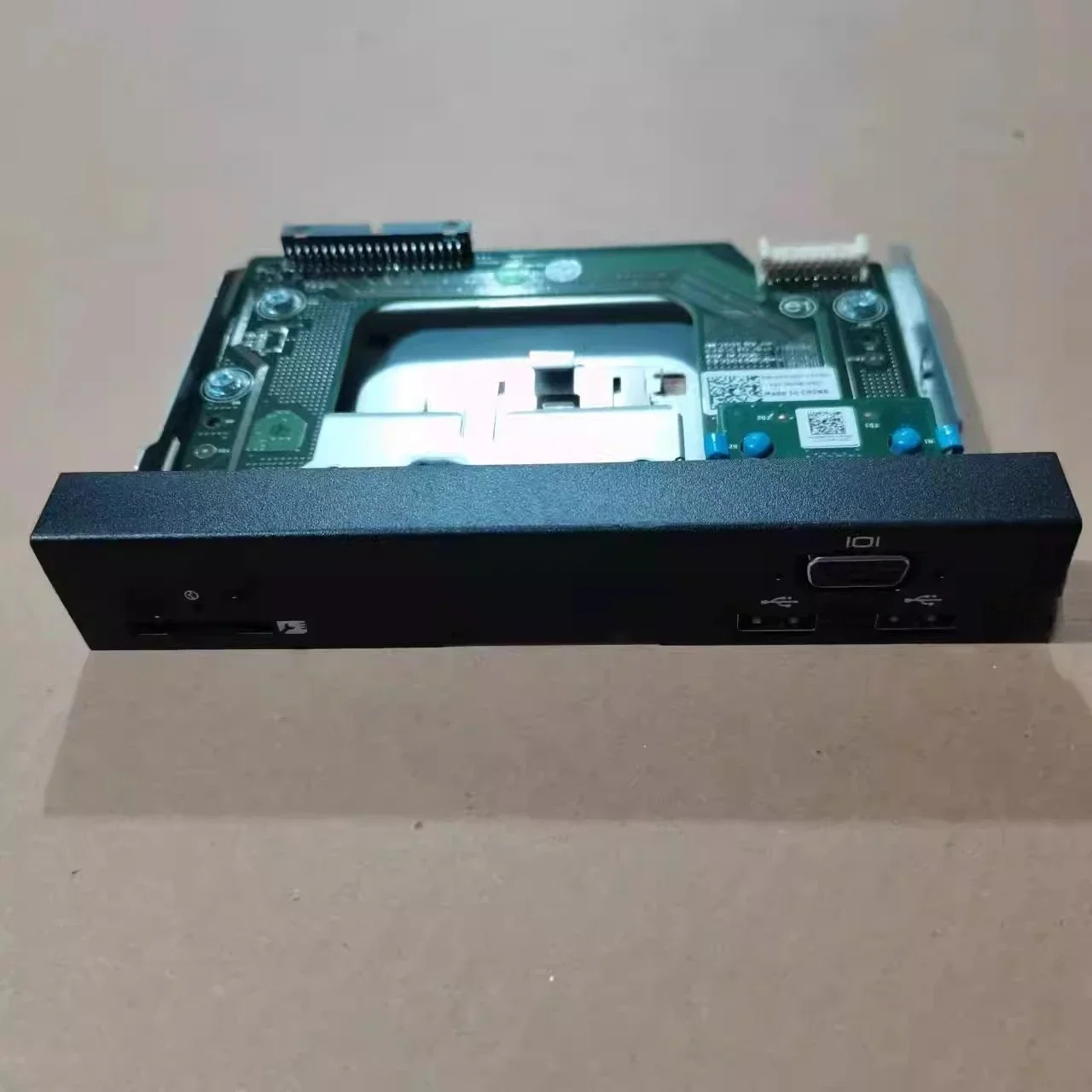 

Новая маленькая плата для Poweredge T620 с передним управлением VGA H12G7 08YPY