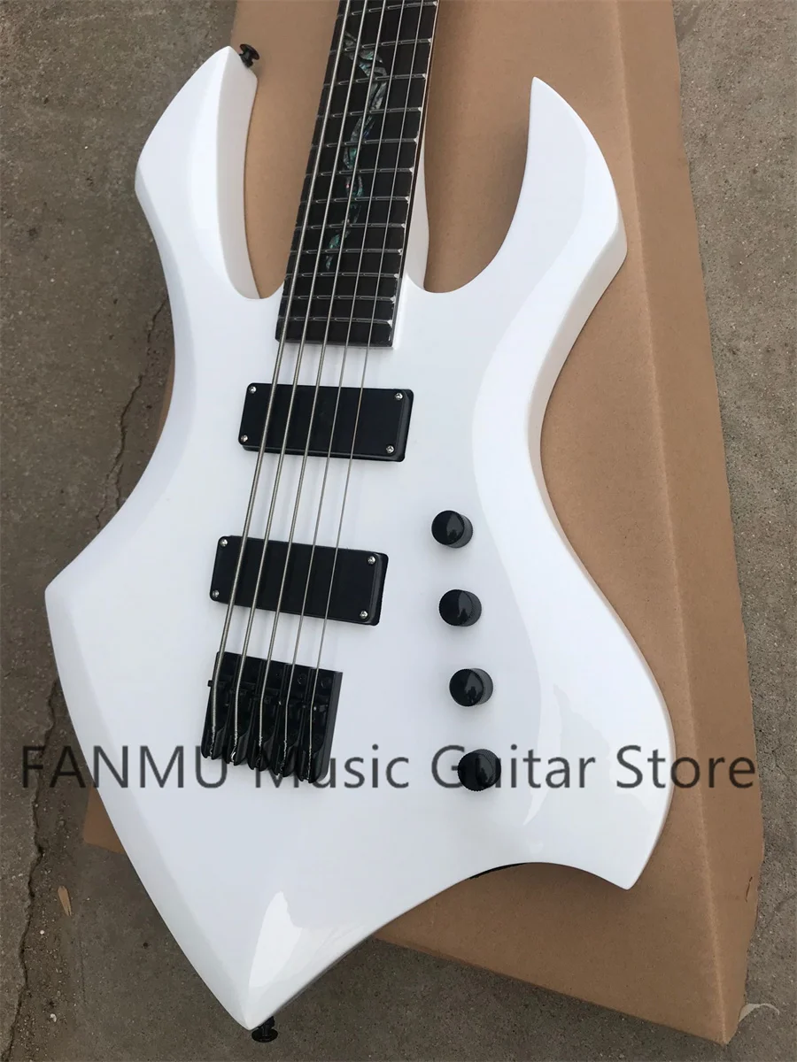 

White bass, 5-string bass guitar, maple neck Set In body, rosewood fingerboard colored snake inlay, black bridge