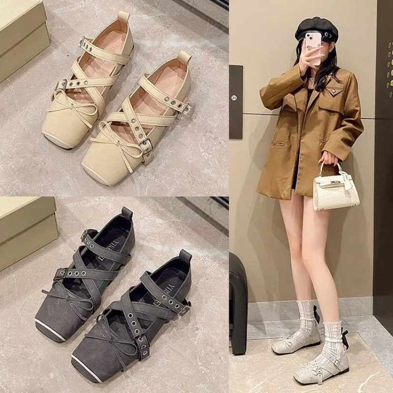 

Женские модные туфли на одной платформе, новые весенние туфли с квадратной головкой и узлом-бабочкой, мягкая подошва, противоскользящие износостойкие туфли на плоской подошве