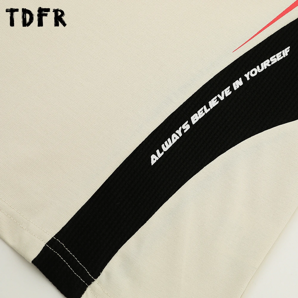 رسالة طباعة التباين بألواح قصيرة الأكمام تي شيرت رجالي الصيف الشارع الشهير طاقم الرقبة فضفاضة راجلان كم التي شيرت الرجال المحملة