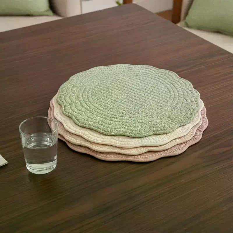38cm Table Mats Cotton Fabric With Microfiber Filling Quilted Placemats Washable Round Placemats For Table