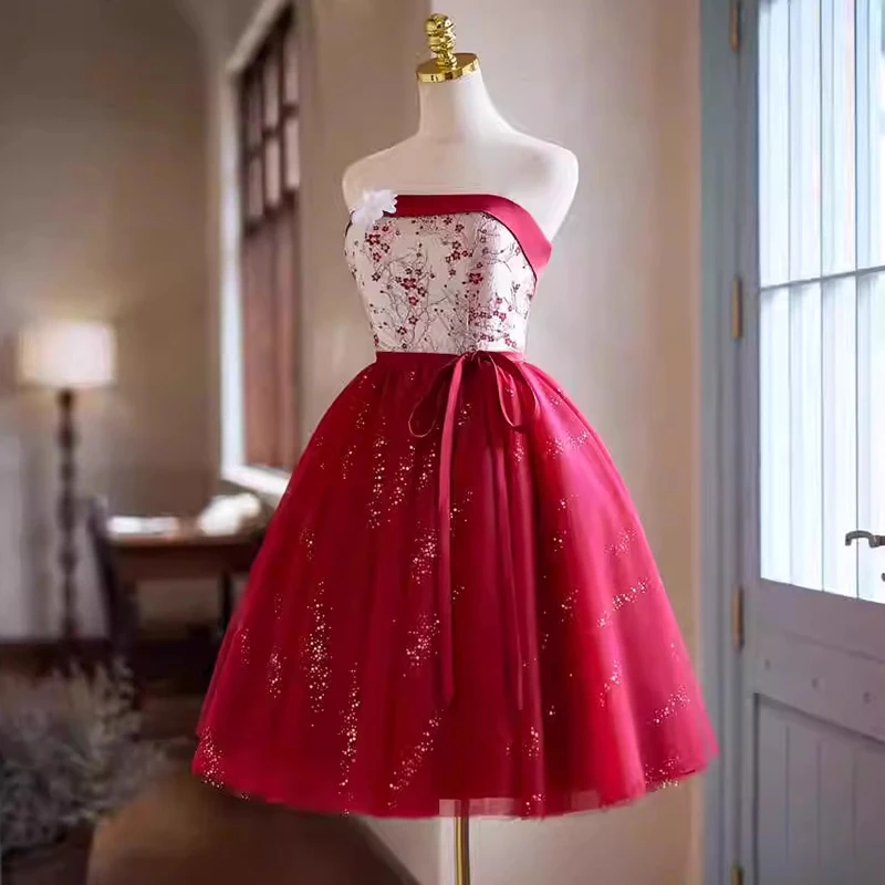 AnXin SH Prinzessin rote Spitze trägerlos Satin Blumenschleife glitzernde Schnürung kurzes maßgeschneidertes Abendkleid kleines rotes Kleid
