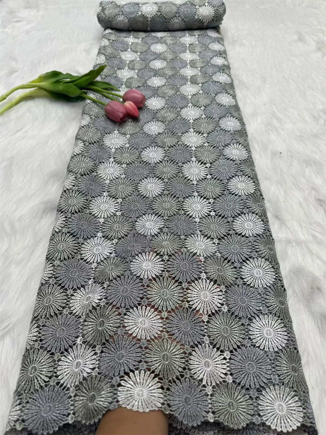 High Quality Laday's Lace With Korea Made Heavy Luxury Colorful African Guipure Cord Fabric Ceremonial Robe Formal Dress