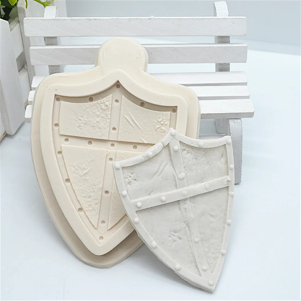 Chivalry Battle Shield Silicone Mold Fondant Mold Birthday Cake Decoration Tool Candy Chocolate Gum Mold