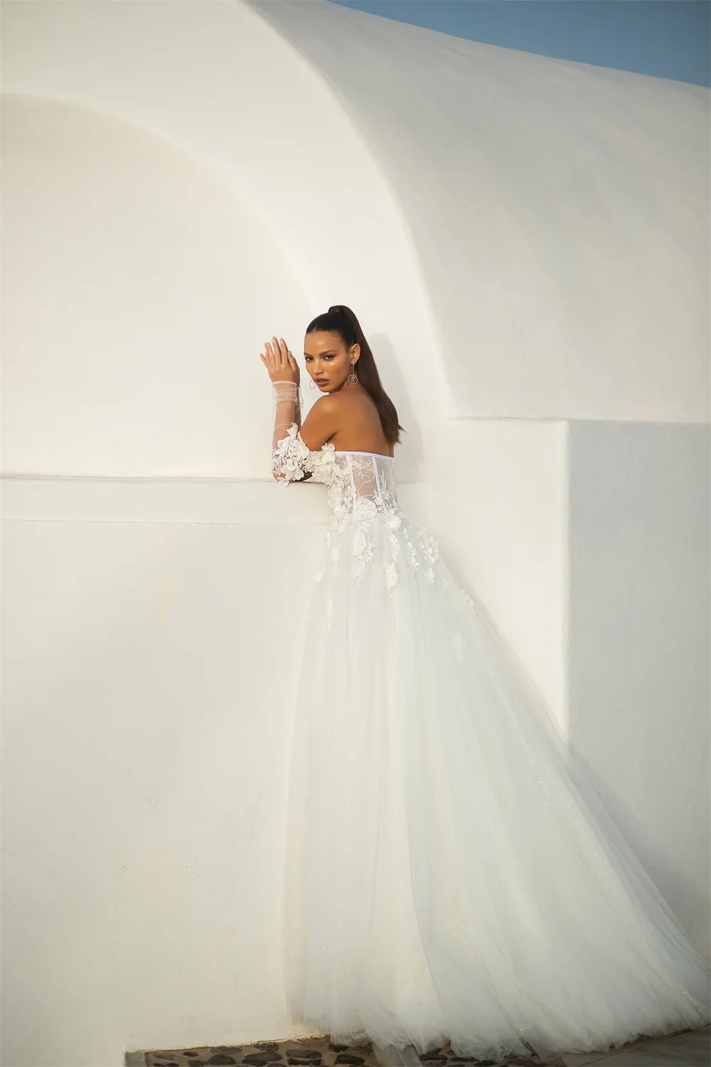 Tokyo Customized White Off the Shoulder Wedding Dress Long Sleeve Side High Split Bridal Gown Tulle Court Train Wedding Gown